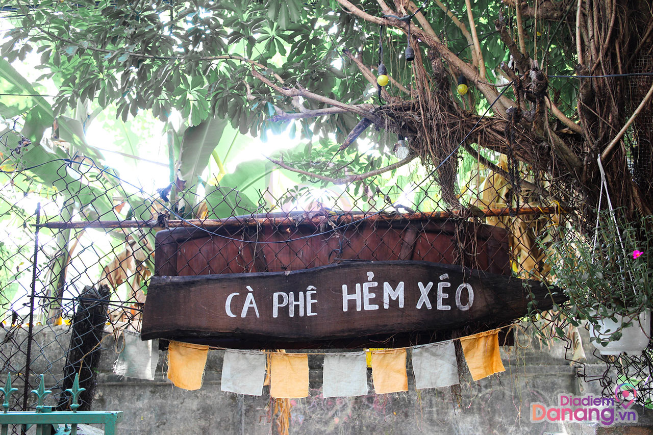 Hẻm Xéo Cà Phê