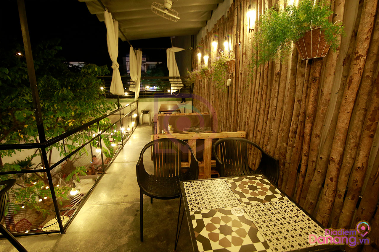 Lủng Coffee
