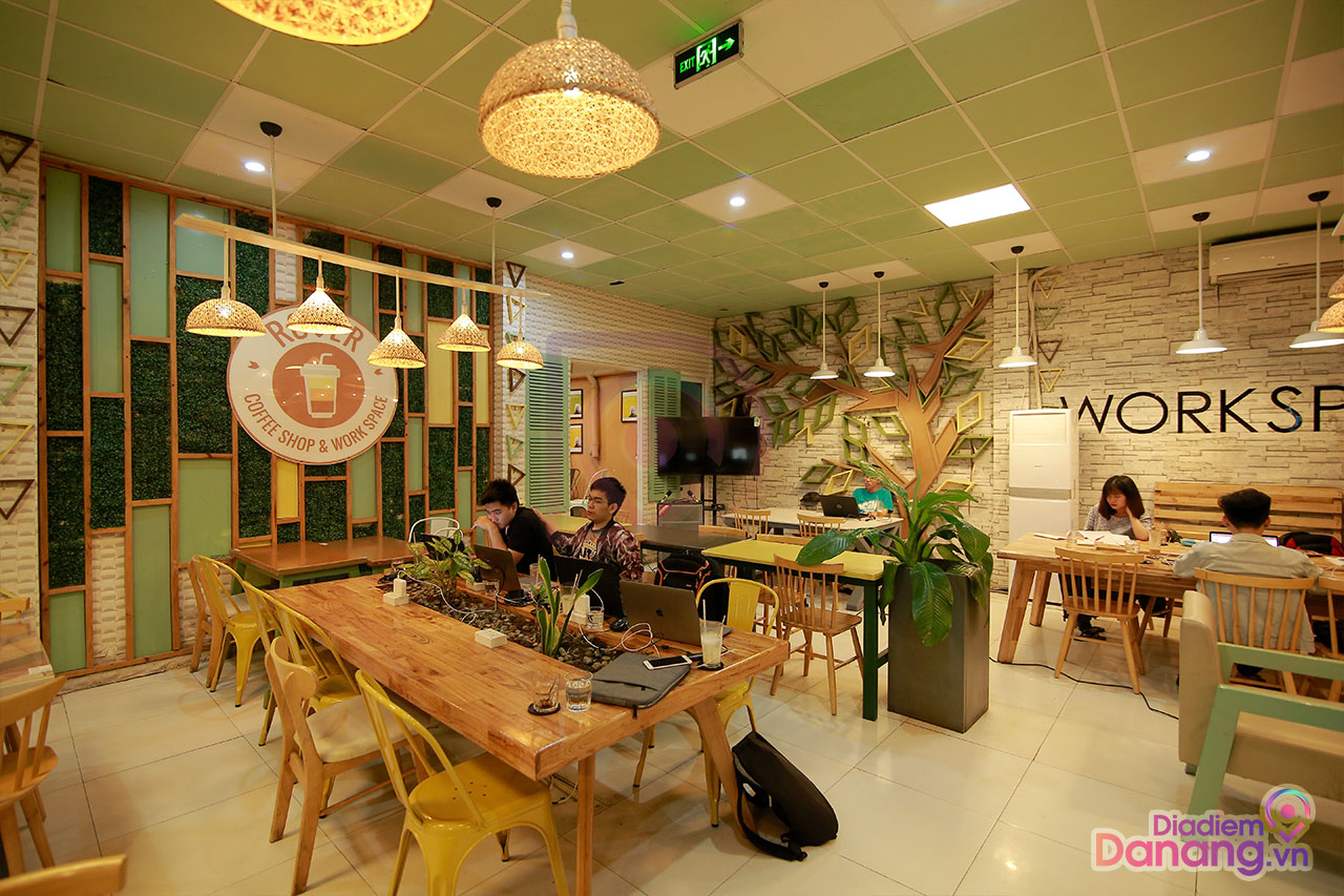 Rover Coffeeshop & Workspace
