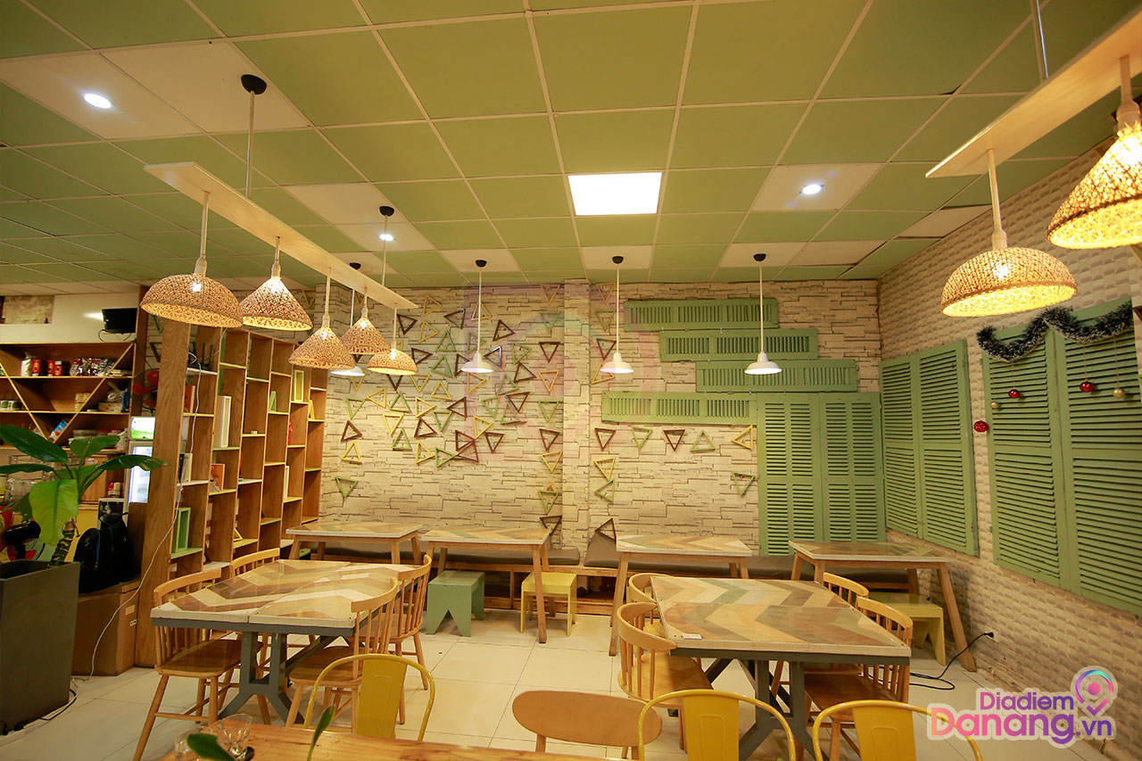 Rover Coffeeshop & Workspace