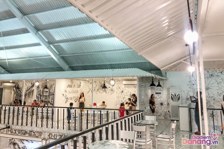 Devis Coconut Cafe in Danang