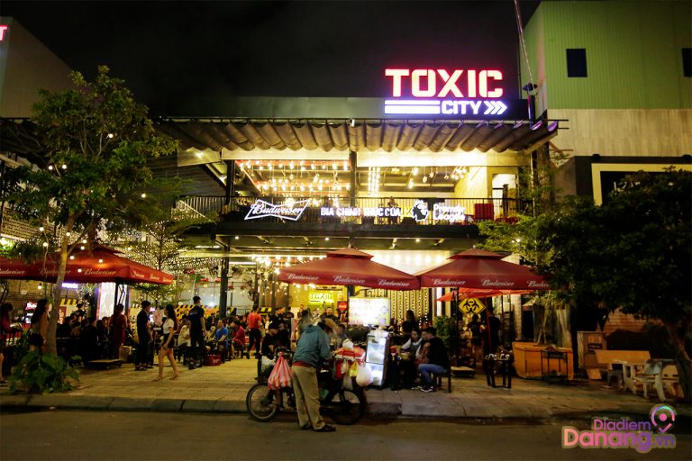 Toxic Quán