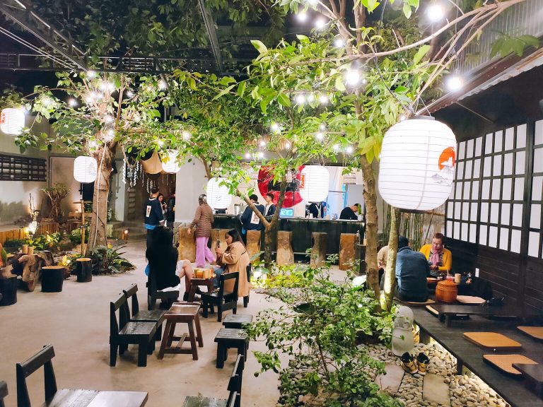 Quán Cafe Phong Cách Nhật đậm chất Vintage ở Đà Nẵng