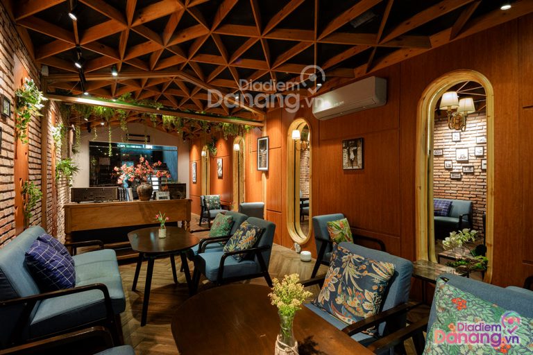 Fil’s Cafe – Quán cafe có không gian tổ chức tiệc họp mặt lý tưởng