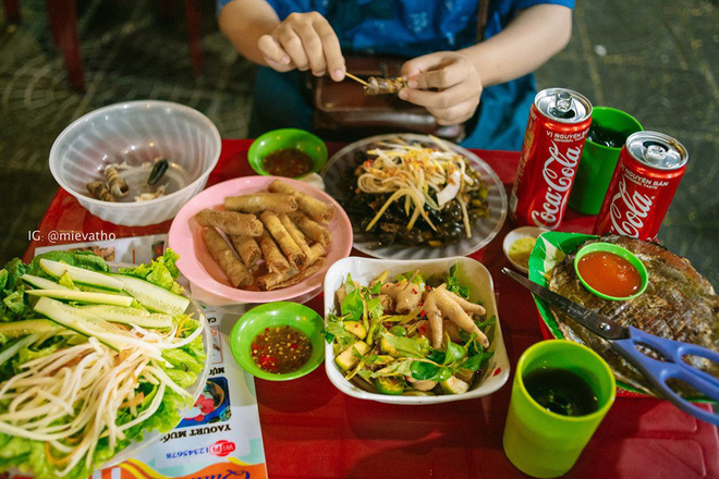 Nhìn người ta dắt bồ check-in toàn chỗ lạ ở Đà Nẵng – Hội An mà gato, ước gì có ai đó chụp được cho mình như vậy! - Ảnh 25.