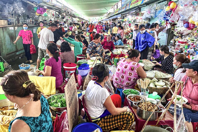Lạc vào thiên đường ẩm thực cả trăm món 