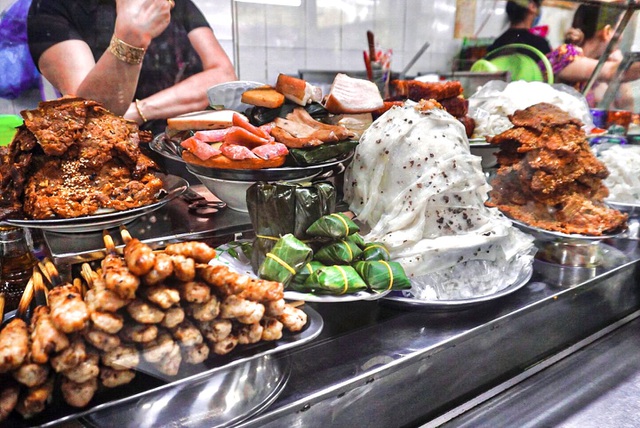 Lạc vào thiên đường ẩm thực cả trăm món 