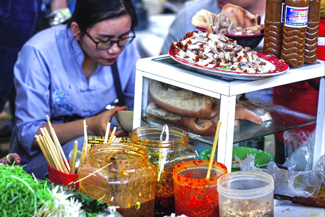 Lạc vào thiên đường ẩm thực cả trăm món 