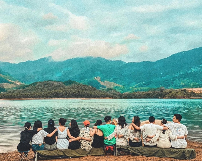 Hồ Hoà Trung