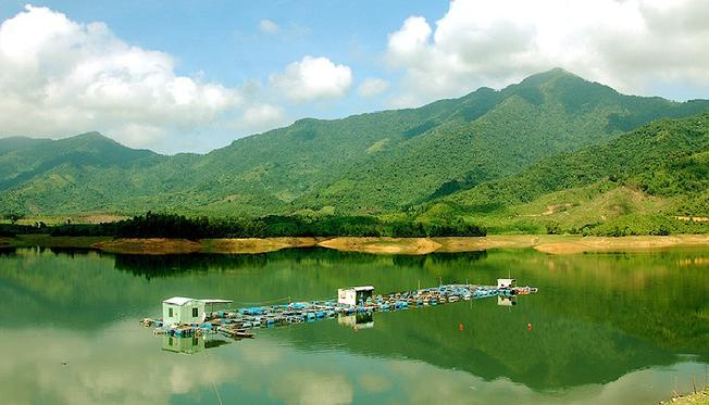 Hồ Hoà Trung