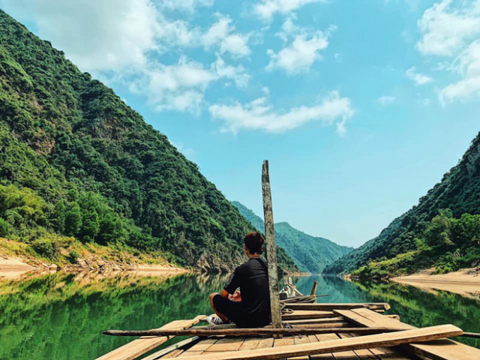 Trải nghiệm ngồi thuyền đi trên sông vô cùng thú vị. Ảnh: luhanhvietnam