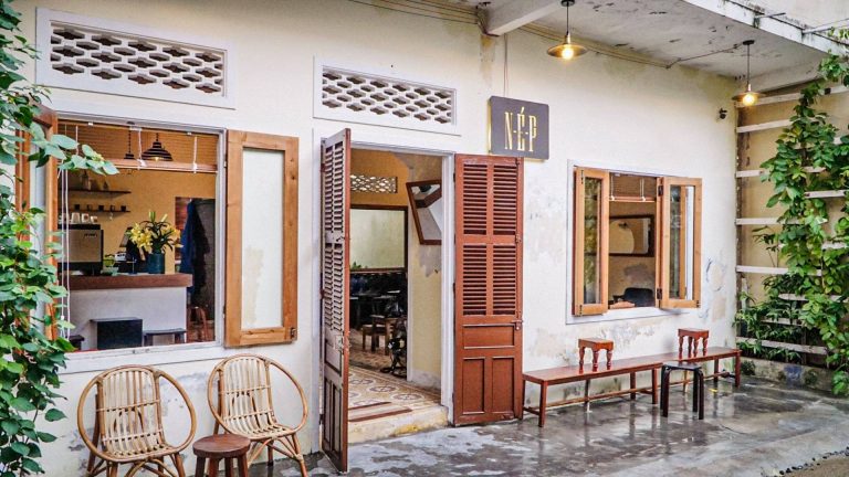 NÉP CÀ PHÊ – Cà phê, ghế gỗ và những ngày vui