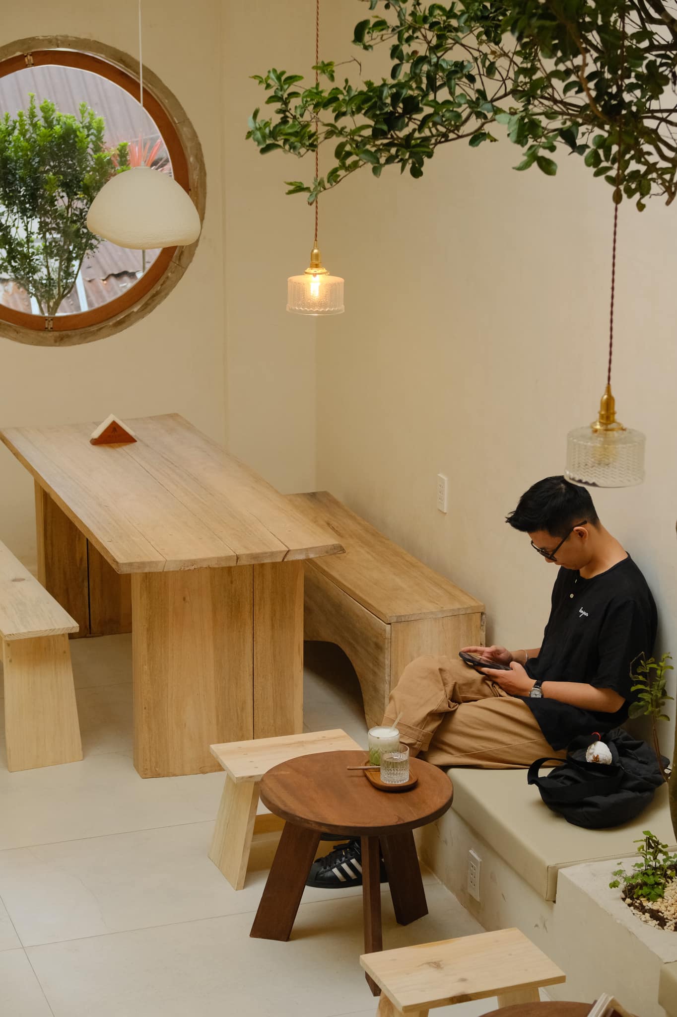 Quán phù hợp đọc sách, trò chuyện, hẹn hò,...