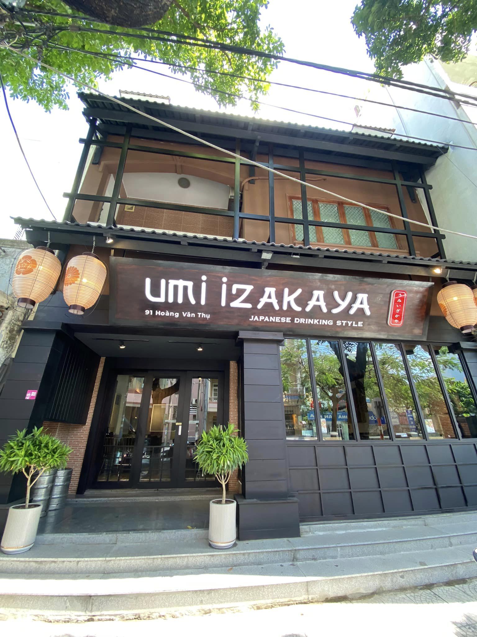 Umi Izakaya là địa điểm ăn nhậu chuẩn Nhật đầu tiên tại Đà Nẵng. 