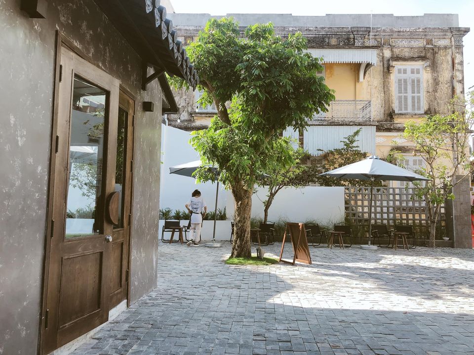 Không gian rộng rãi, thoáng mát.
