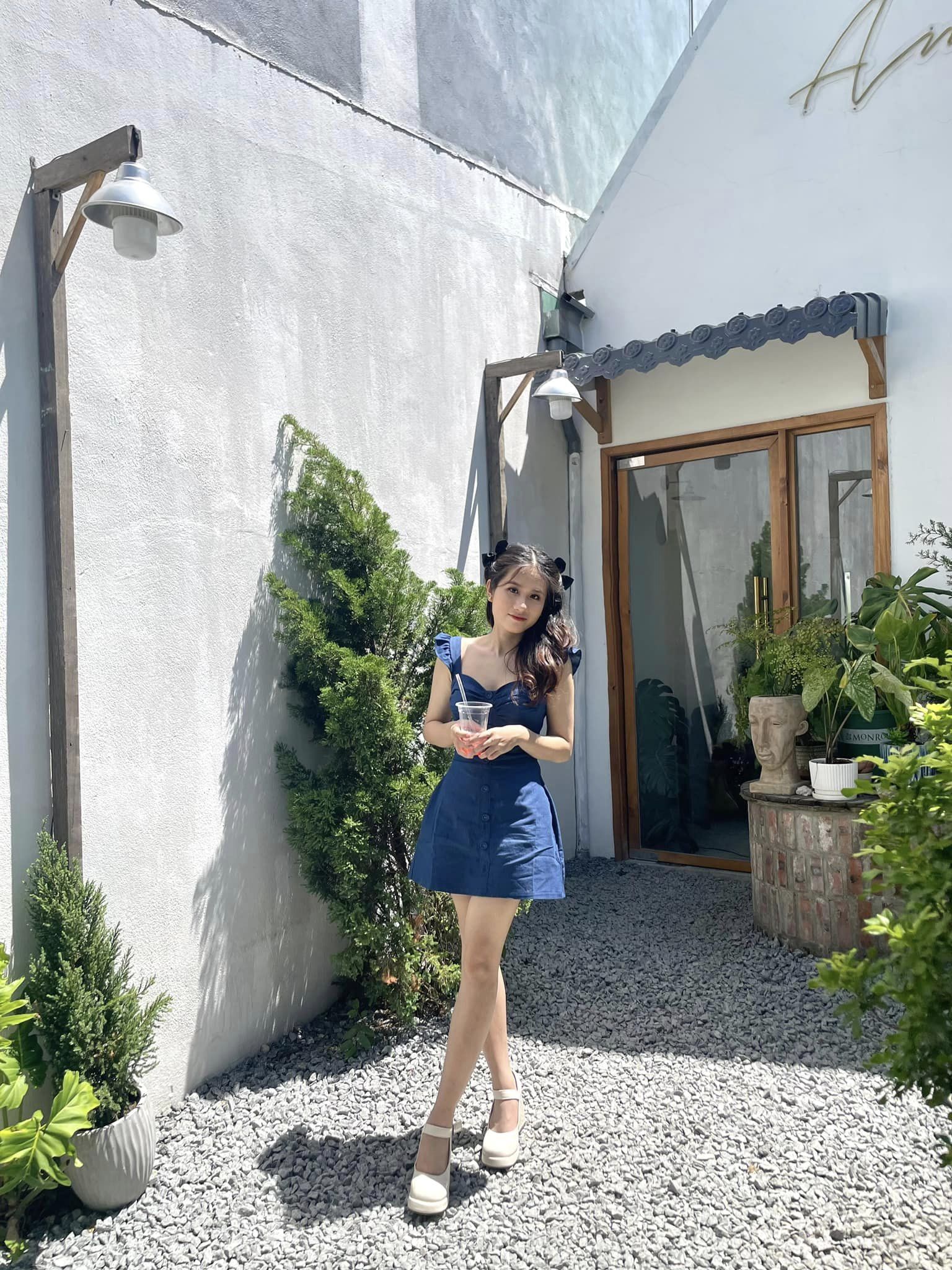 Khu vực sân vườn khá rộng rãi.