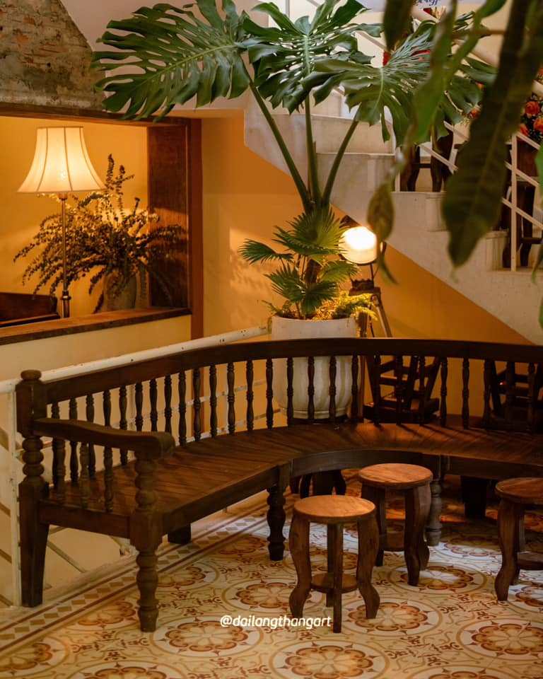 Ngọt cafe mang lại cảm giác ấm cúng, bình yên.
