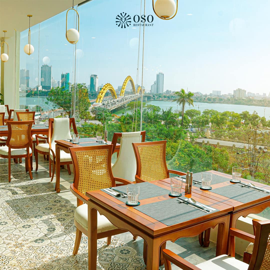 Chỗ ngồi dùng bữa rất xinh.