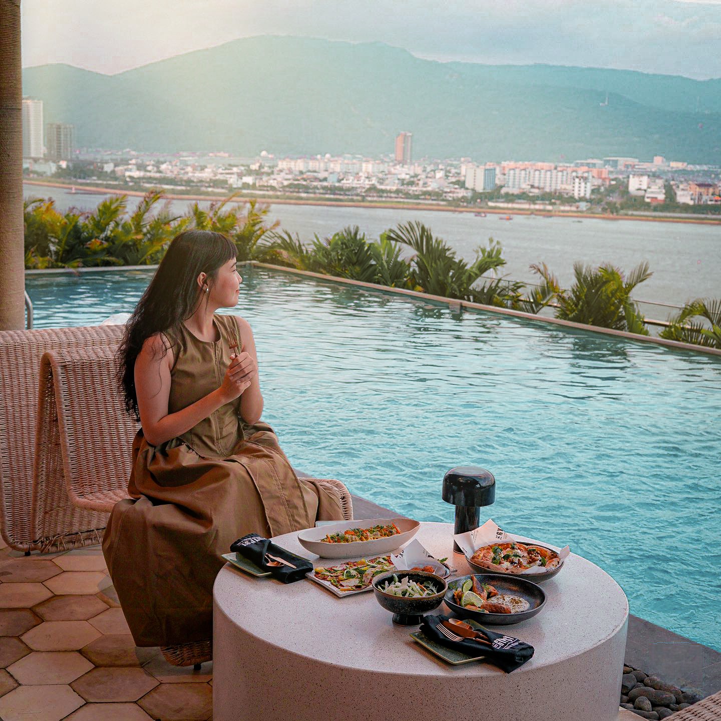 The Gypsy sở hữu view ngắm trọn thành phố.
