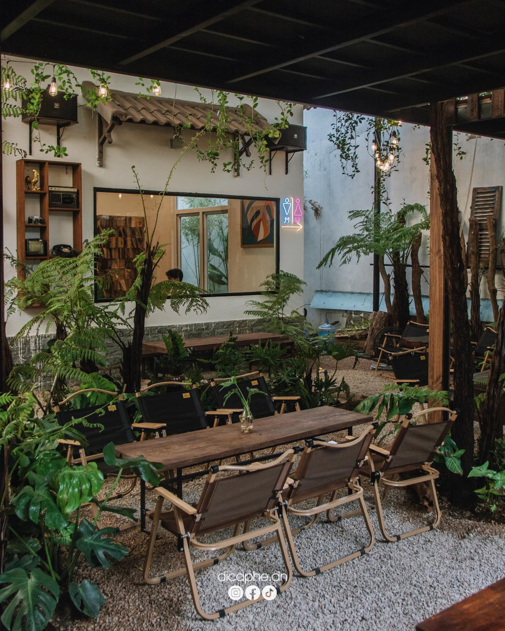 Acacia by CaySi cafe phù hợp với nhiều mục đích.