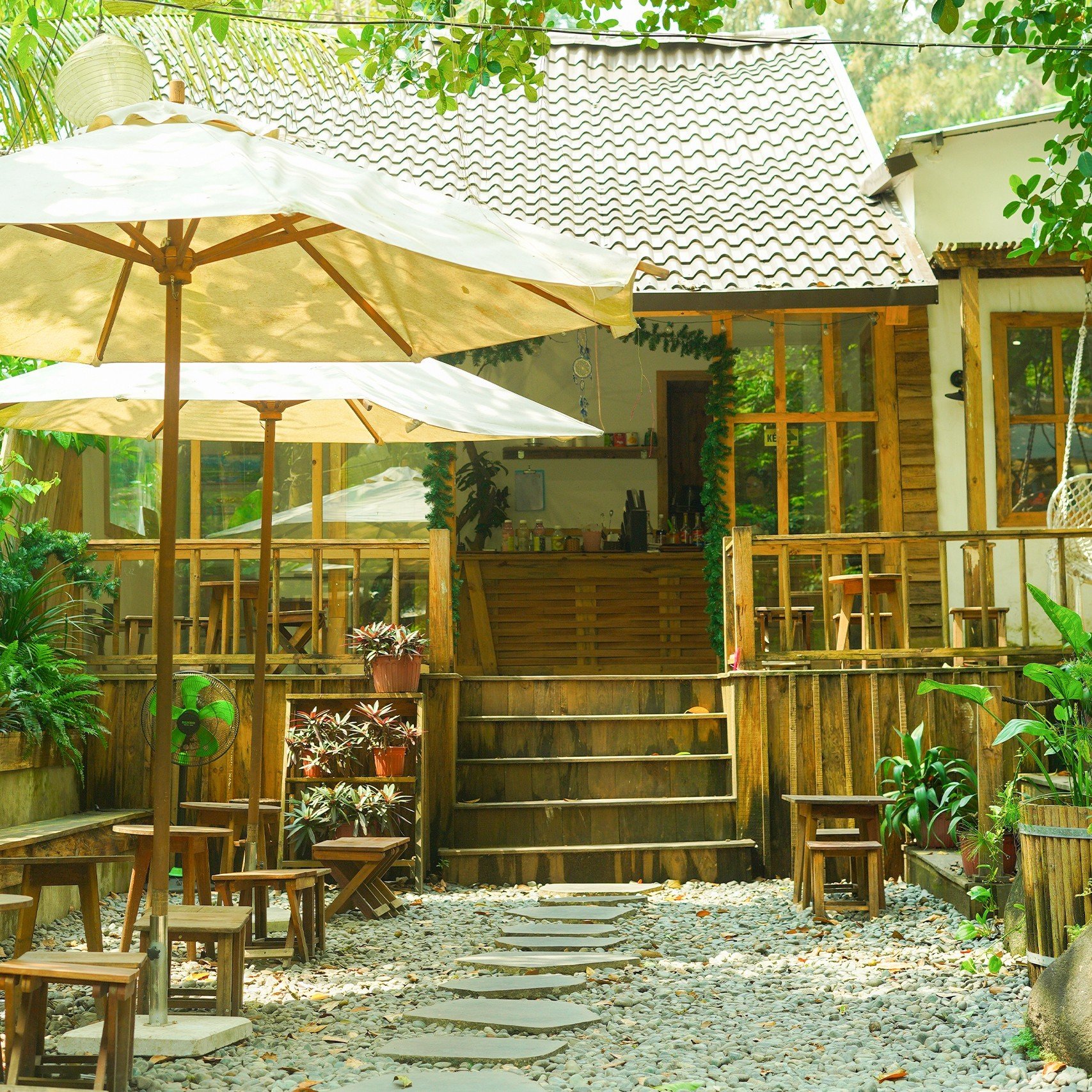 Quán mang phong cách Đà Lạt.