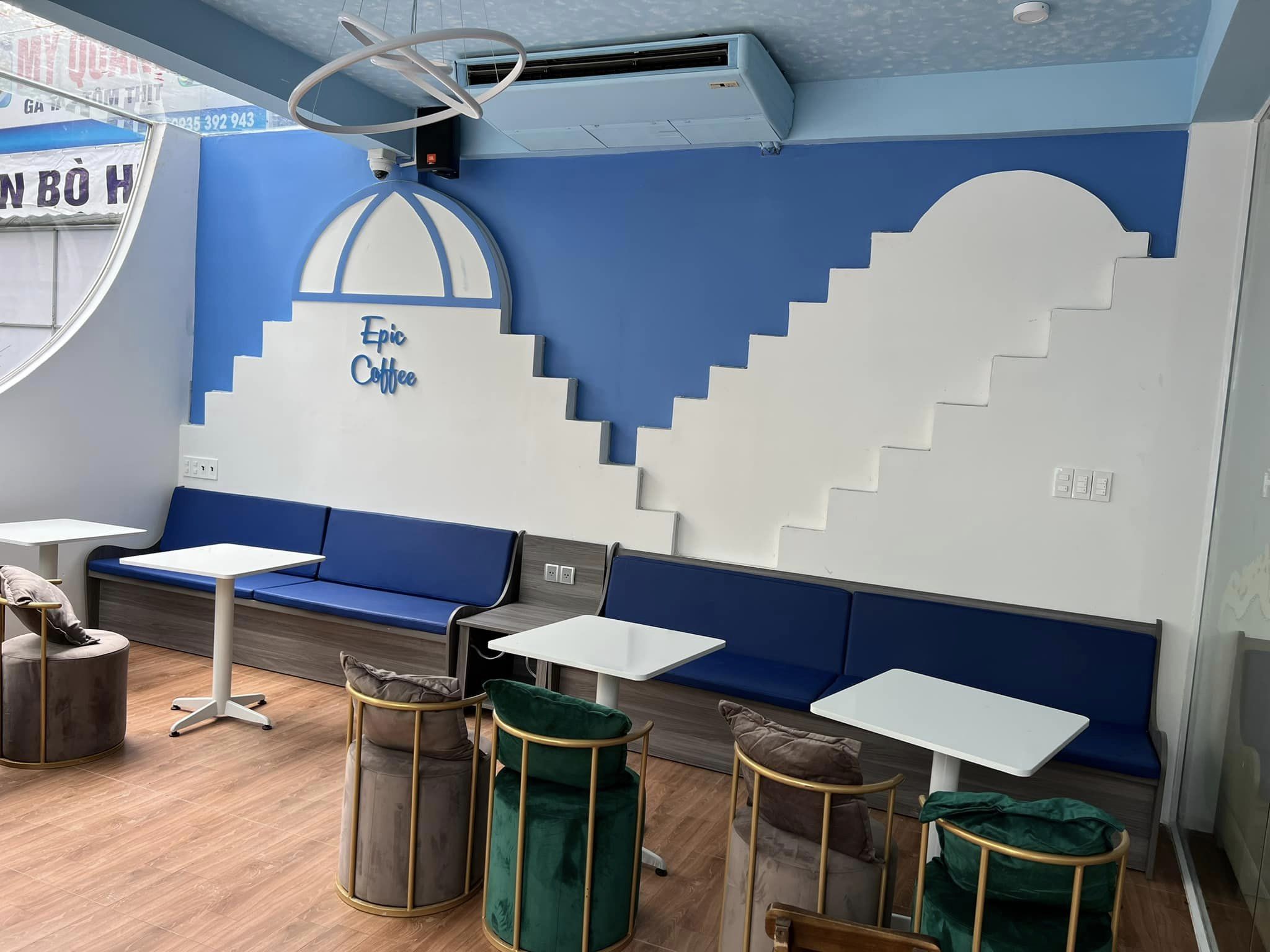 Quán chú trọng phần decor.