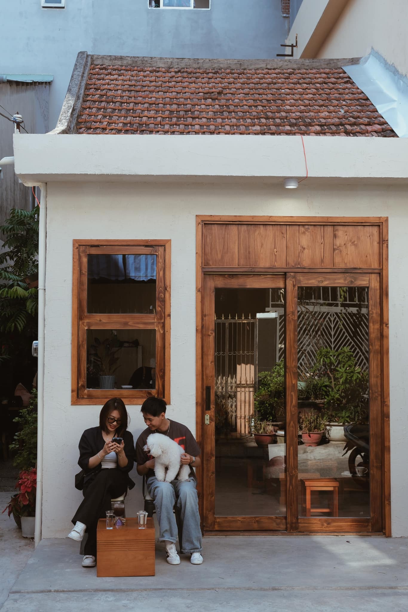 JnJ Cafe có vibe Nhật Bản nhẹ nhàng.