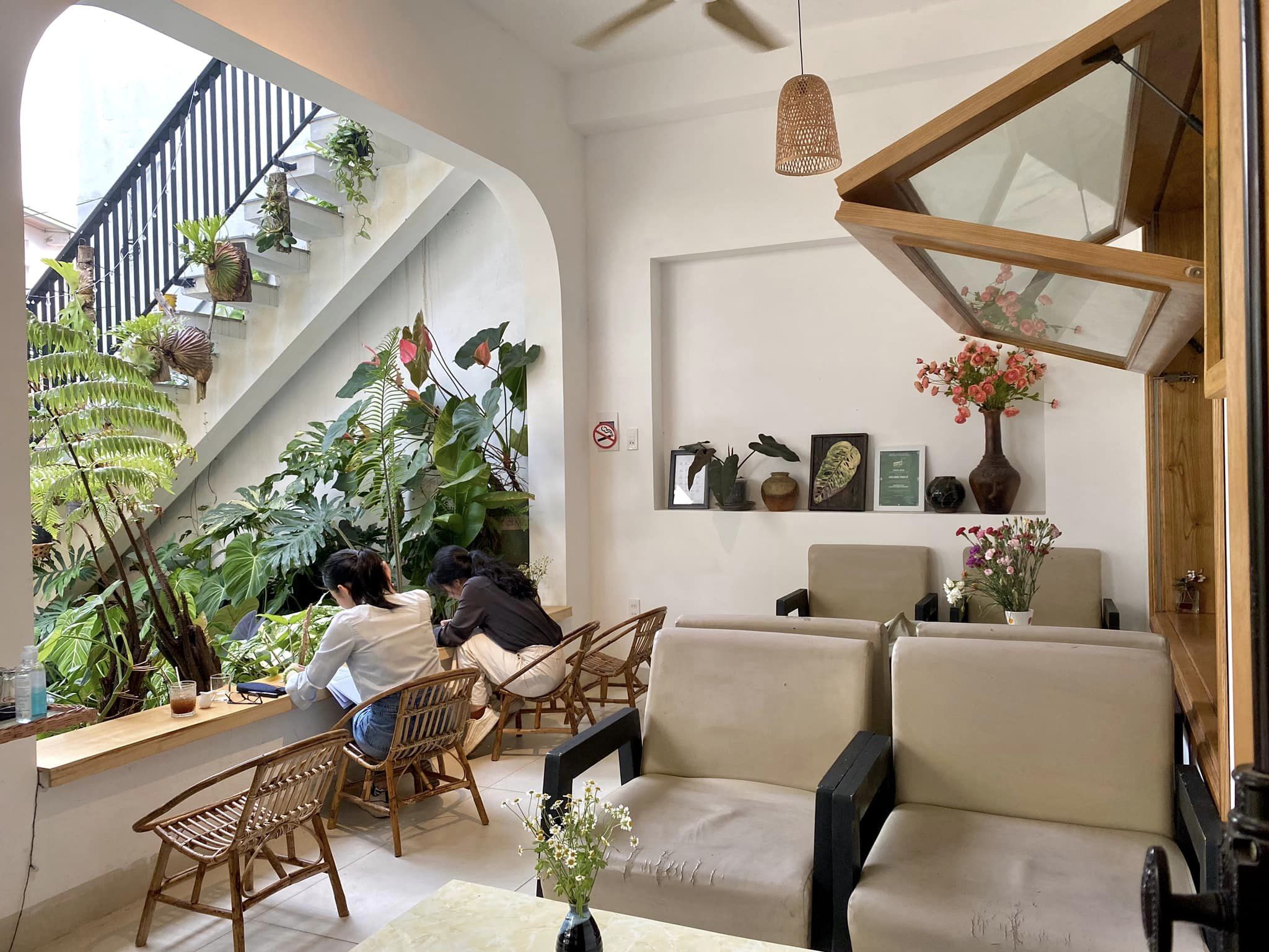 Không gian trong nhà của Gulu Home ấm cúng.