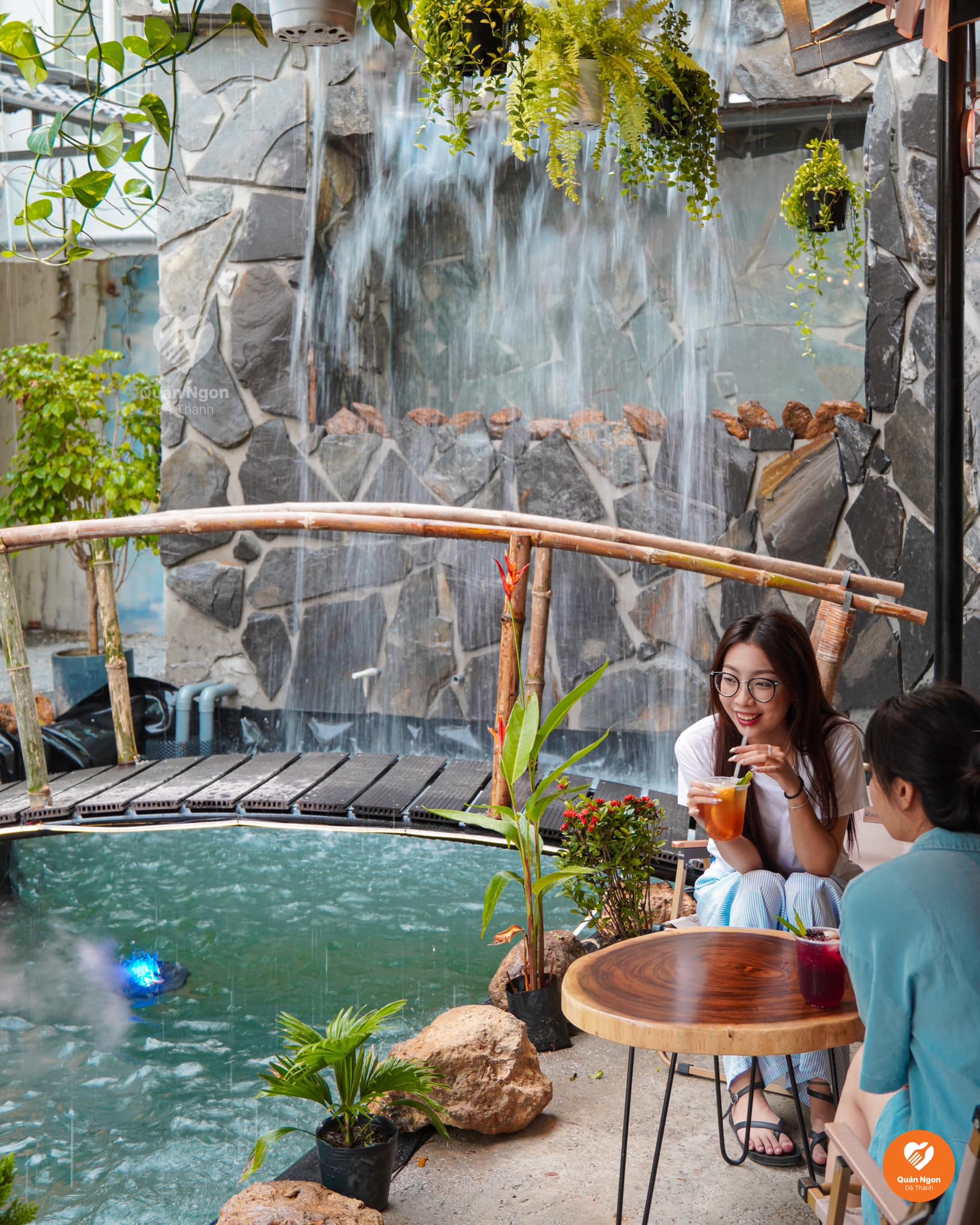 Thác nước chill chill.