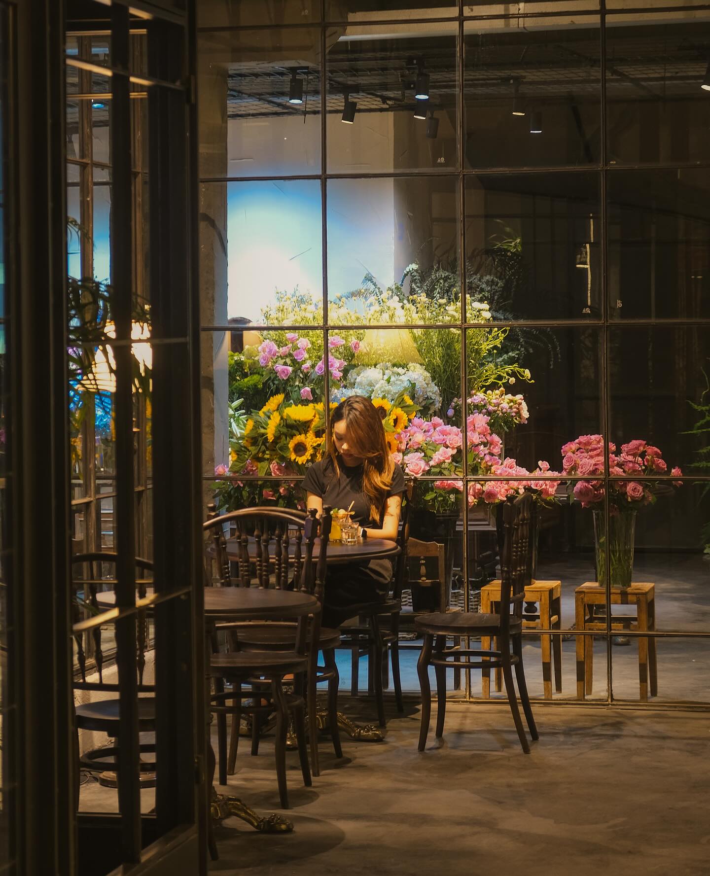 Có những chỗ ngồi chill chill.