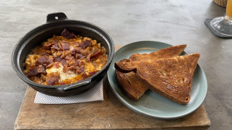 SIX ON SIX CAFE – BRUNCH & RESTAURANT